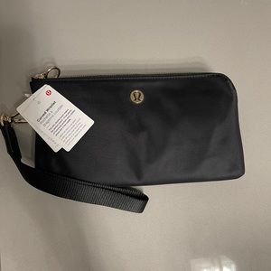 Lulu Wristlet